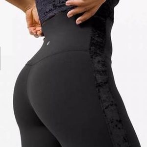 NEW LULULEMON SPECIAL EDITION VELVET STRIPE ALIGN LEGGINGS🍋